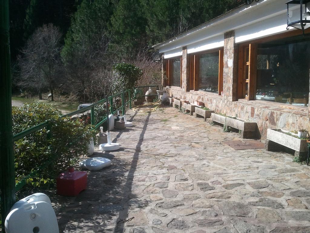 Pensjonat Hostal-restaurante Fogon De Gredos